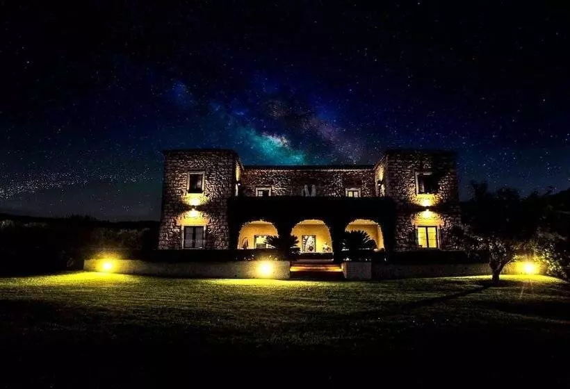 ホテル Sardinia Borgo Antico Xix Sec