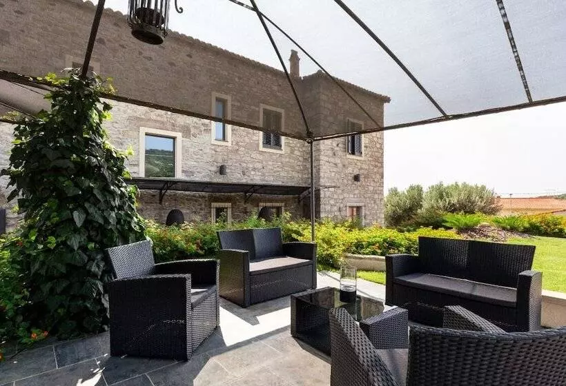 ホテル Sardinia Borgo Antico Xix Sec