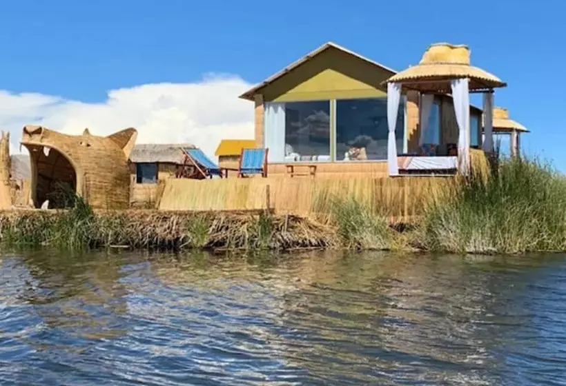 ホテル Titicaca Marka Lodge