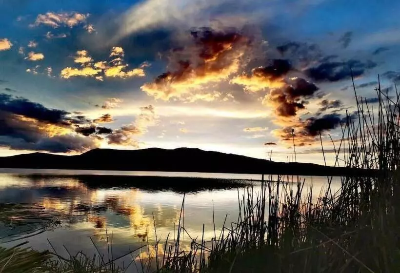 ホテル Titicaca Marka Lodge