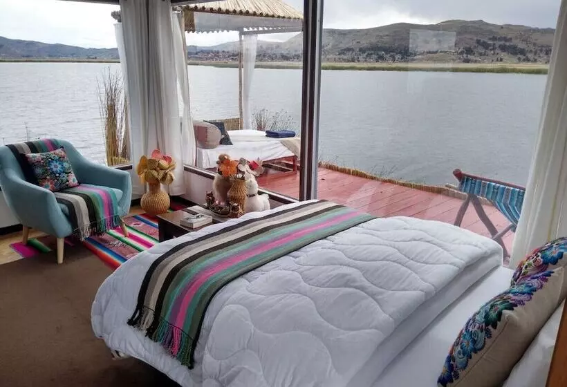 ホテル Titicaca Marka Lodge