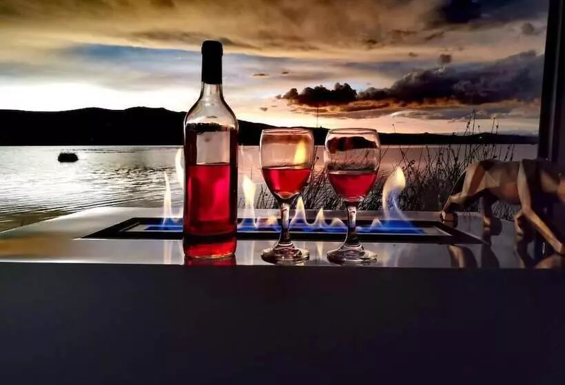 ホテル Titicaca Marka Lodge