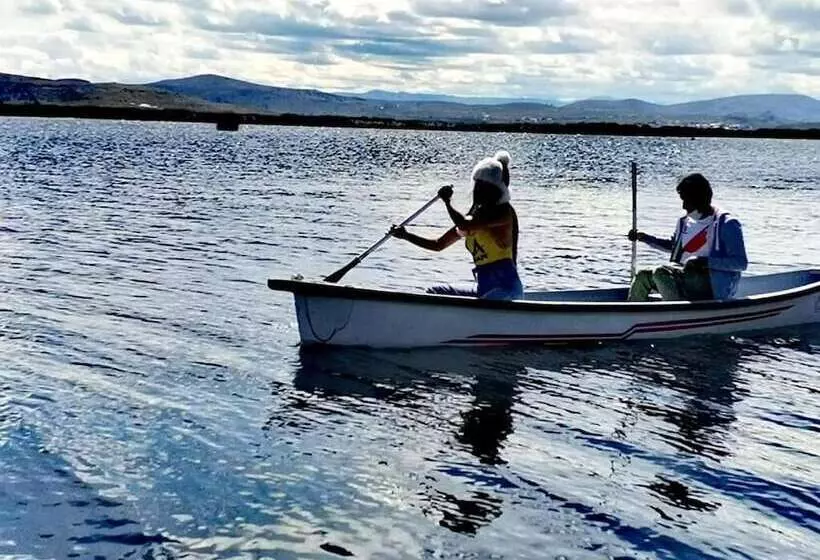 ホテル Titicaca Marka Lodge