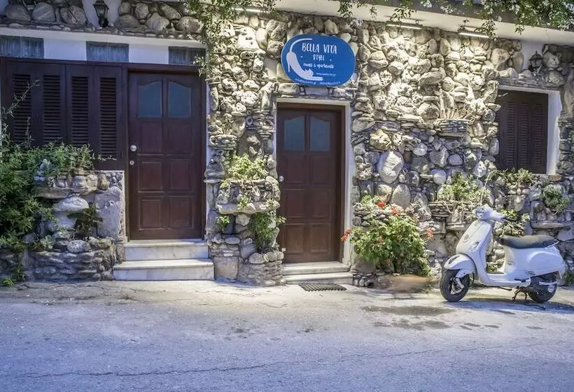 Majatalo Bella Vita Style Rooms & Apartments