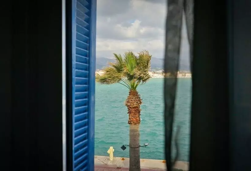 پانسیون Costa Point Chios