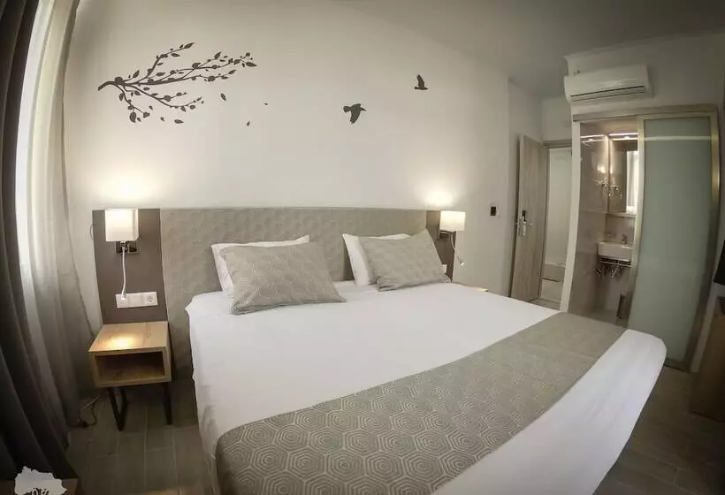 پانسیون Costa Point Chios