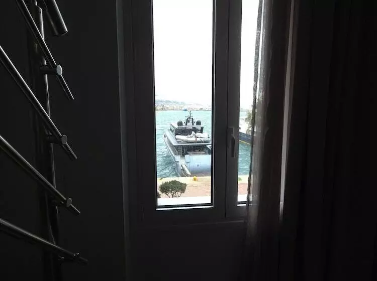 پانسیون Costa Point Chios