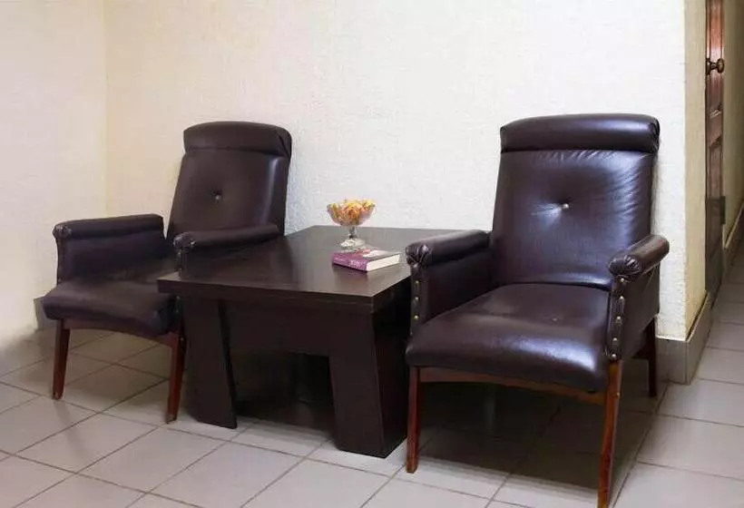 پانسیون Dorozhny Guest House
