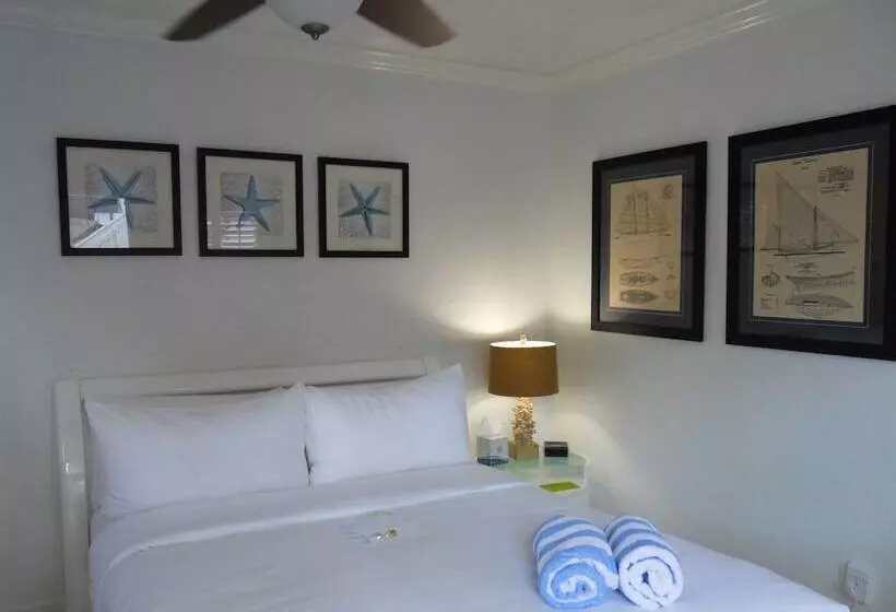 ペンション Duval Inn   Key West