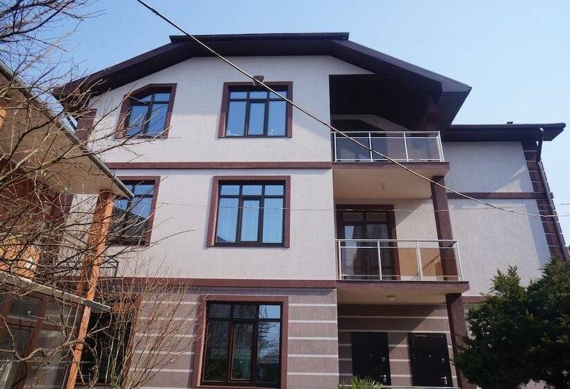 پانسیون Guest House Lydia