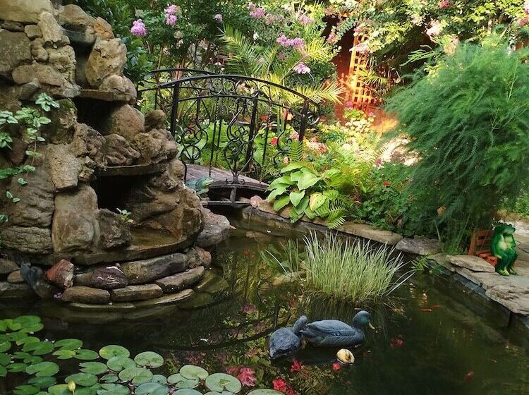 پانسیون Guest House Lydia