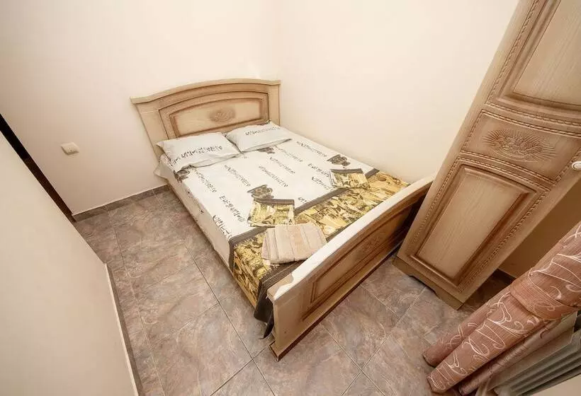 پانسیون Guesthouse Pafos