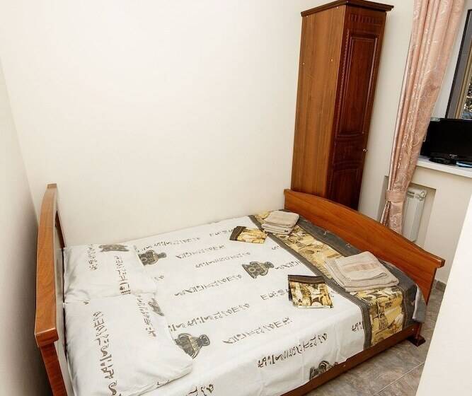 פנסיון Guesthouse Pafos