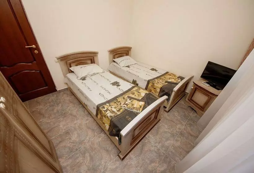 پانسیون Guesthouse Pafos