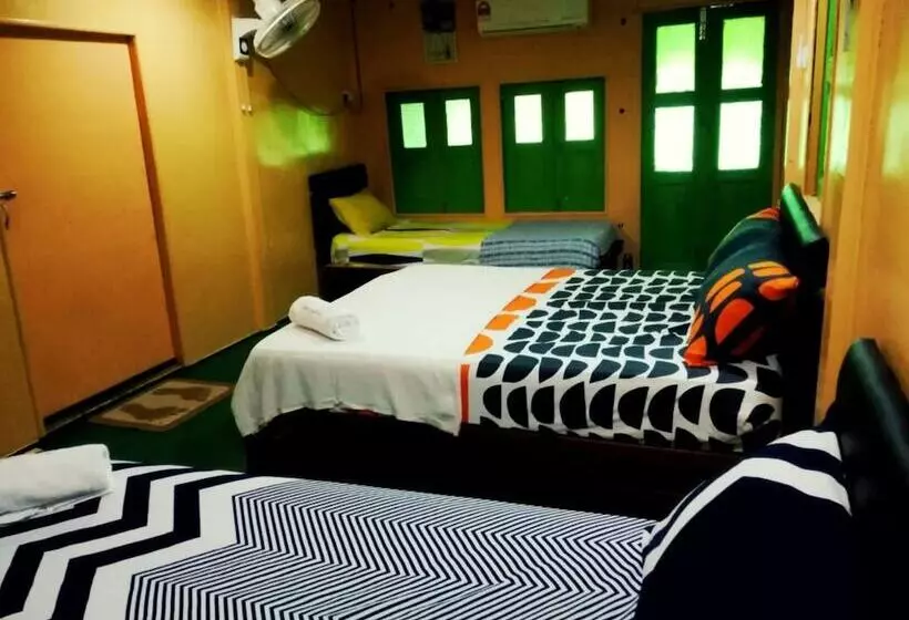 ペンション Jejawi Jaya Lodge