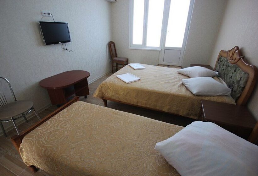 پانسیون Tri A