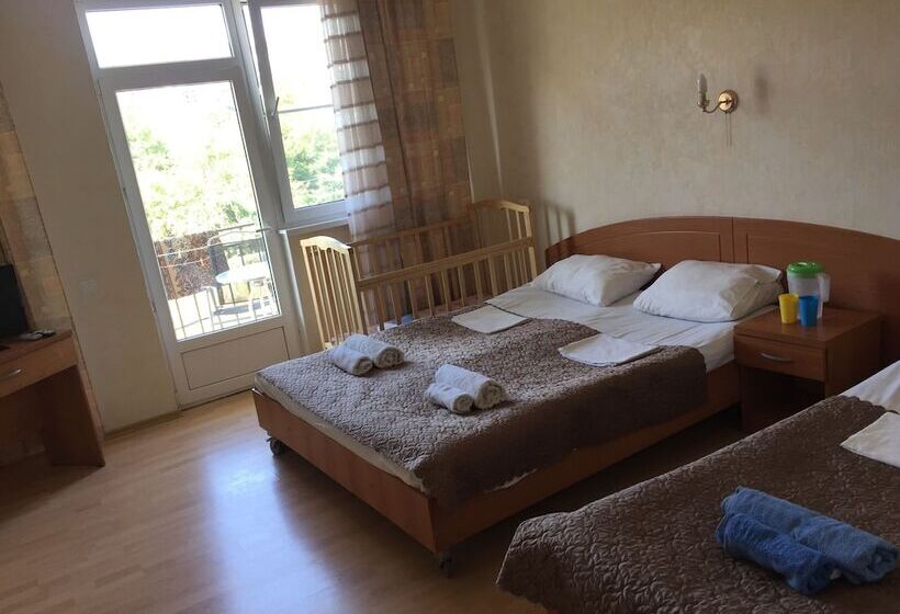 پانسیون Uyutnyy Prichal