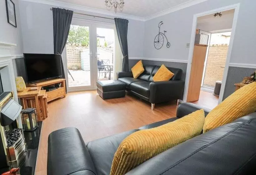 10 Reivers Gate