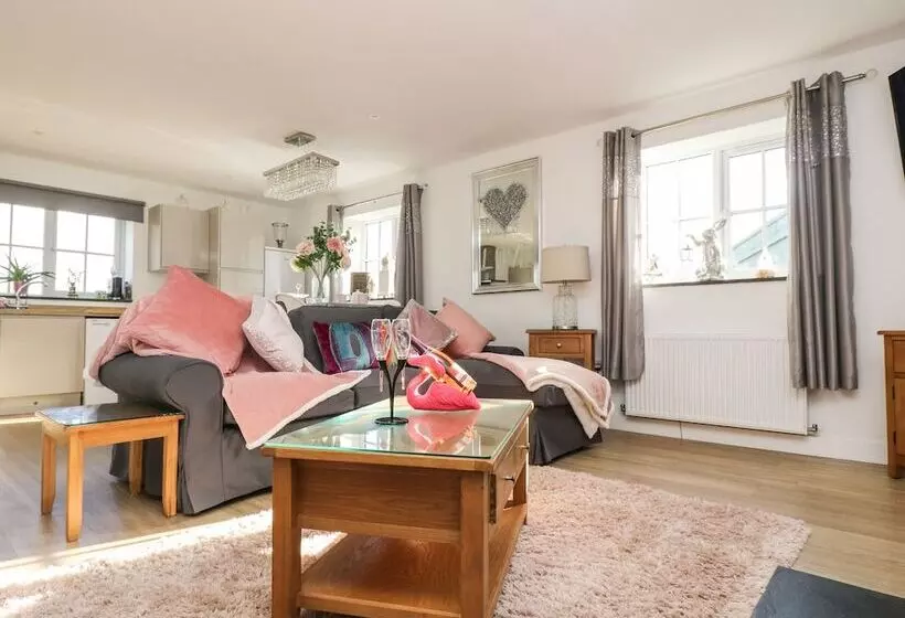 Be Our Guest Cottage