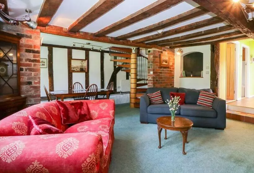 Beaumont S Cottage