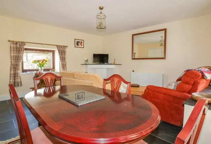 Camellia Cottage