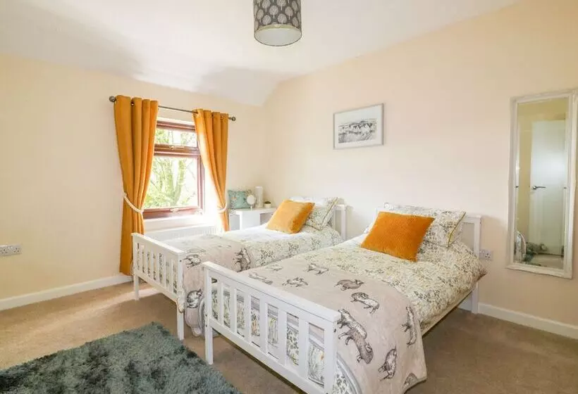 Camellia Cottage