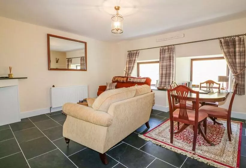 Camellia Cottage