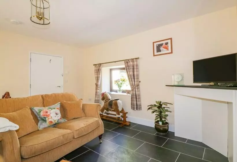 Camellia Cottage