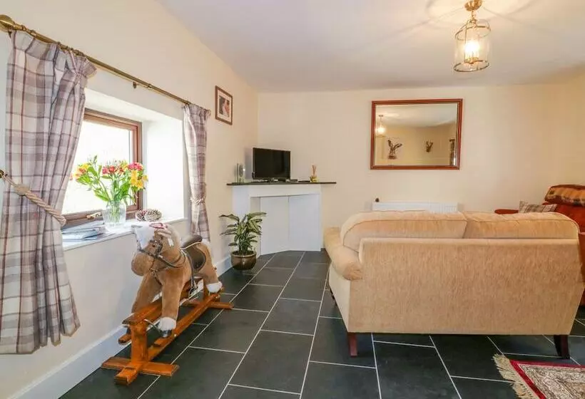 Camellia Cottage