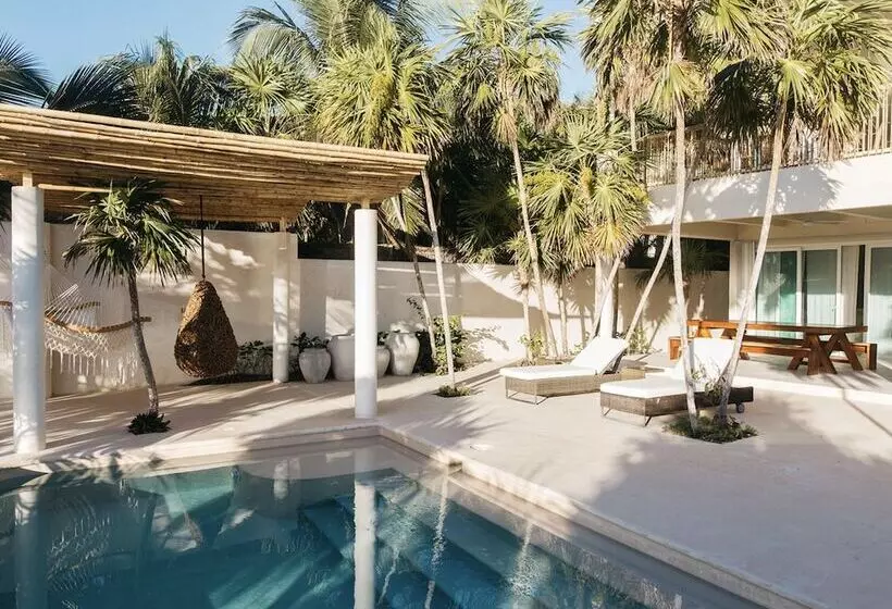 Casa Aquamarine