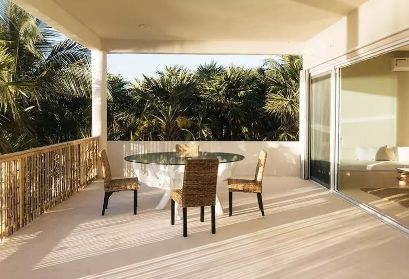 Casa Aquamarine