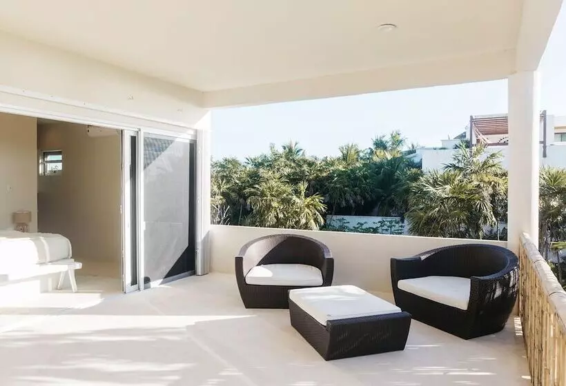 Casa Aquamarine