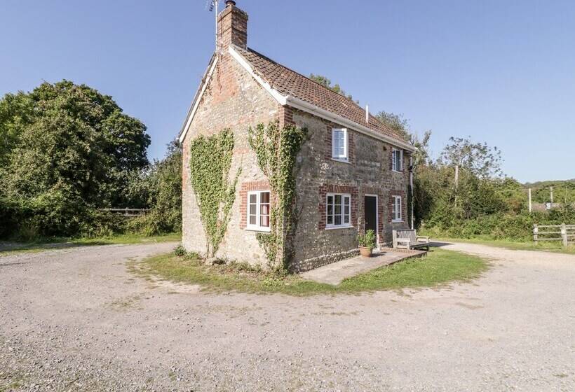 Pound Cottage