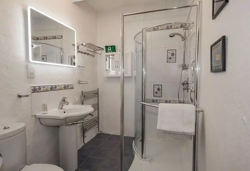 Quiet Waters Cottage