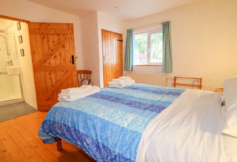 Quiet Waters Cottage