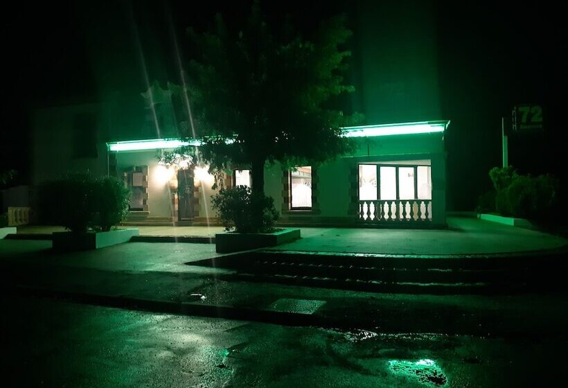 إقامة Le 72 Watt