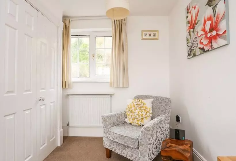 Sea View Cottage