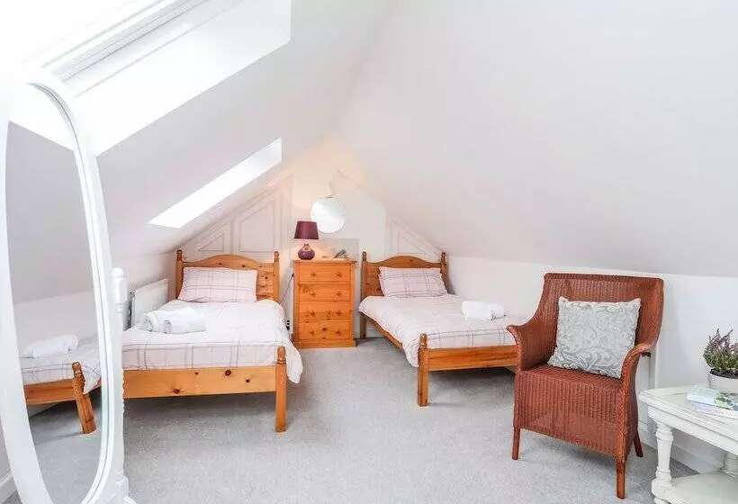 Sea View Cottage