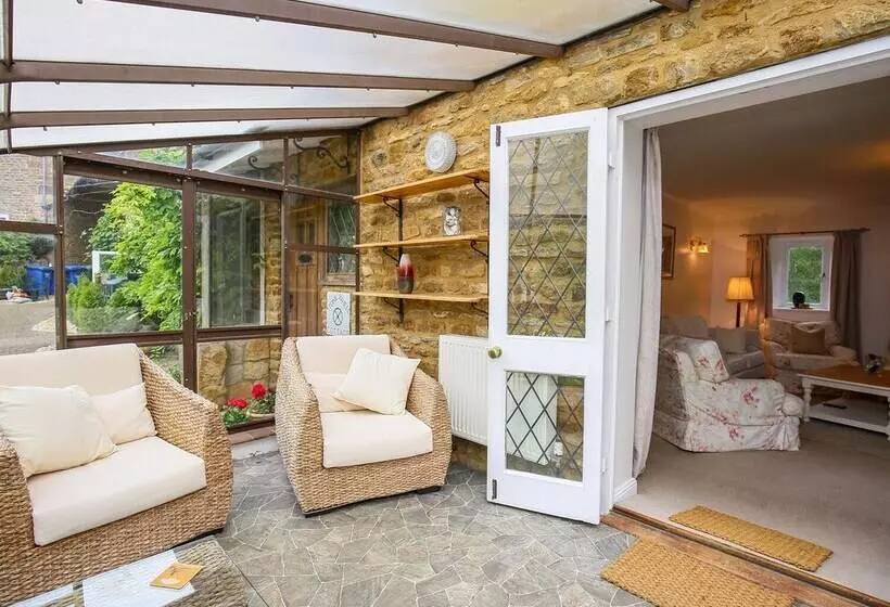 Stone Wheel Cottage