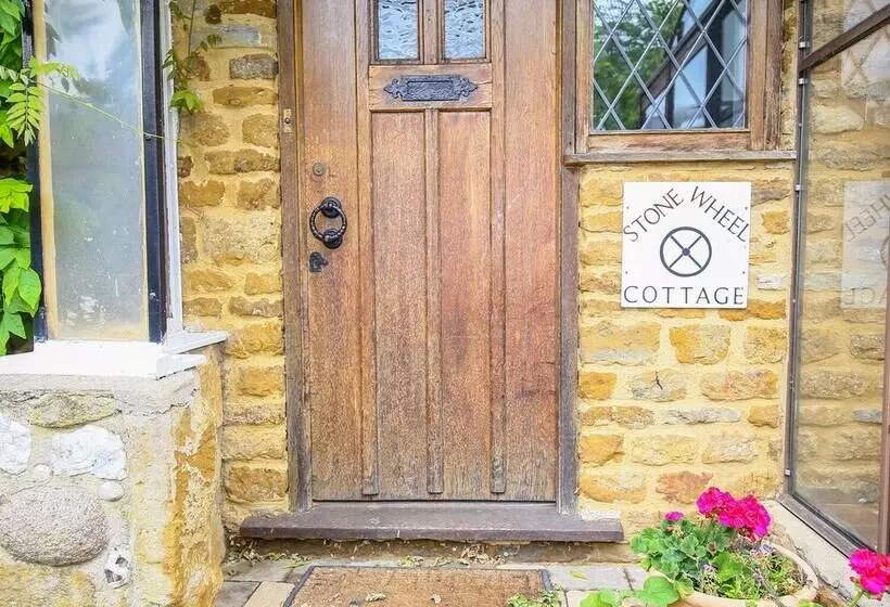 Stone Wheel Cottage