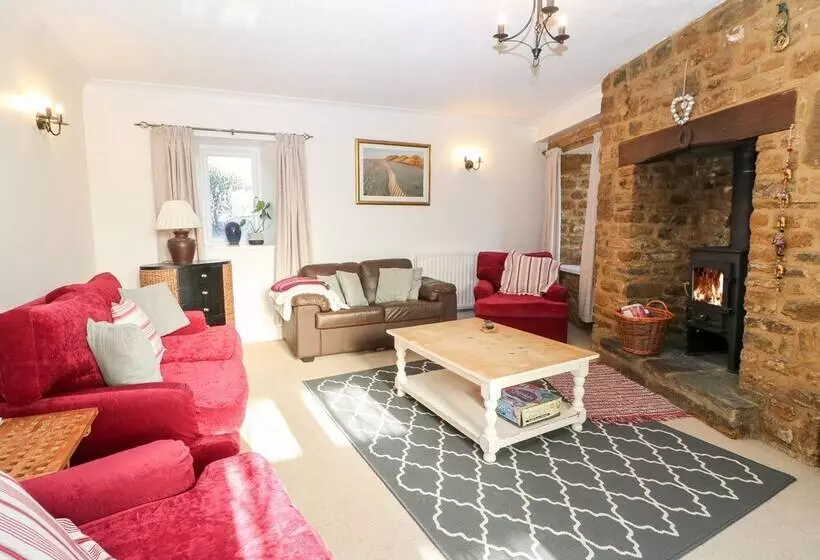 Stone Wheel Cottage