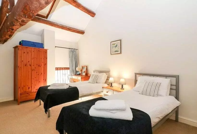 Stone Wheel Cottage