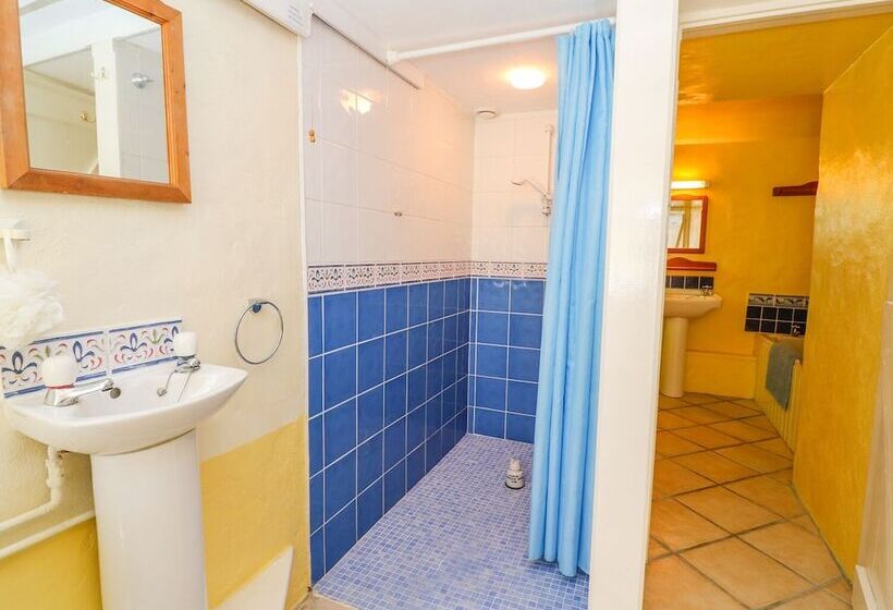 The Thatched Cottage