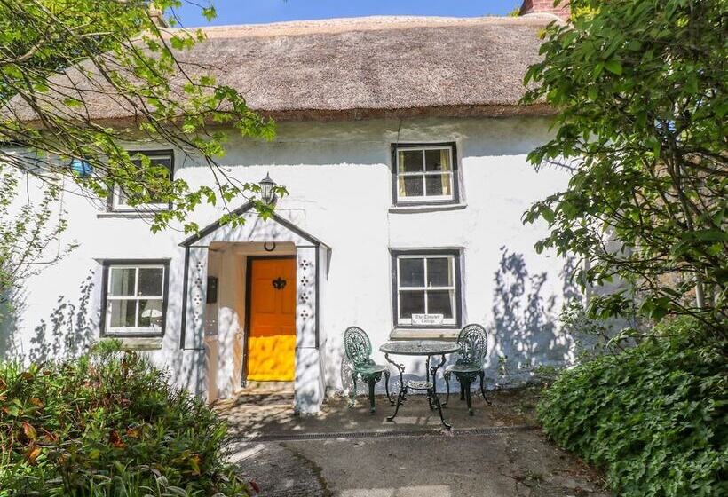 The Thatched Cottage