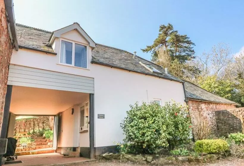 Upper Barn Cottage