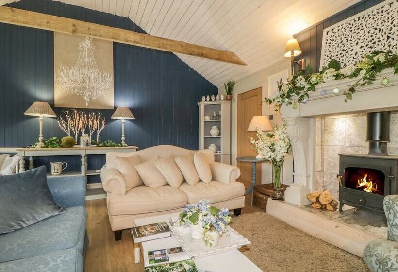 High Rigg Woodland Cottage