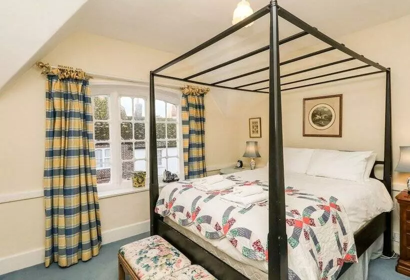 Old Gaol Cottage