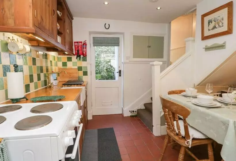 Shamrock Cottage