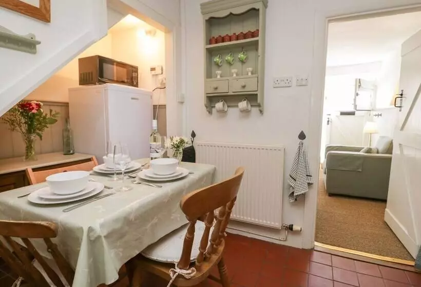 Shamrock Cottage