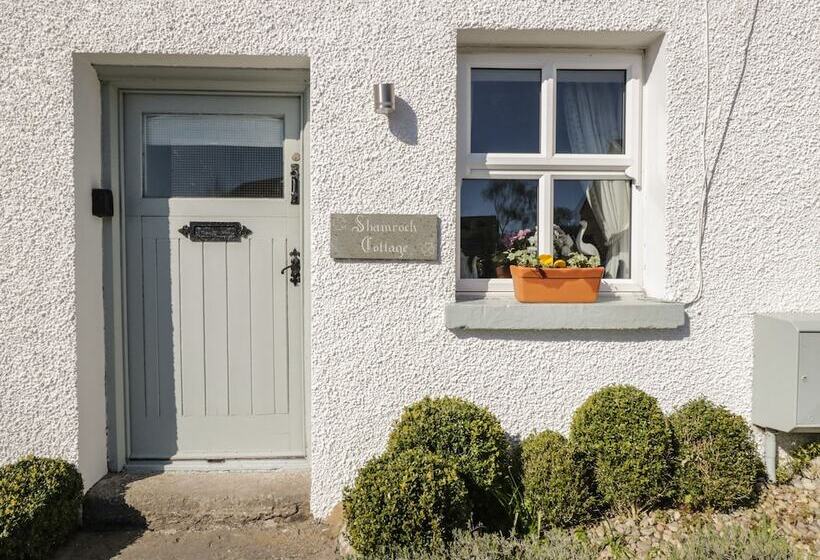 Shamrock Cottage